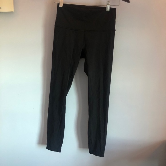 LULULEMON size 6 Legging - Picture 4 of 4